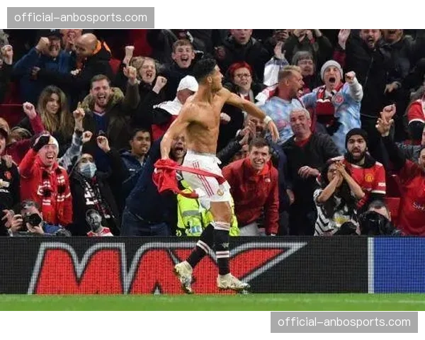 从绝杀到被绝杀：卡利亚里与热那亚的保级关键战全程回顾