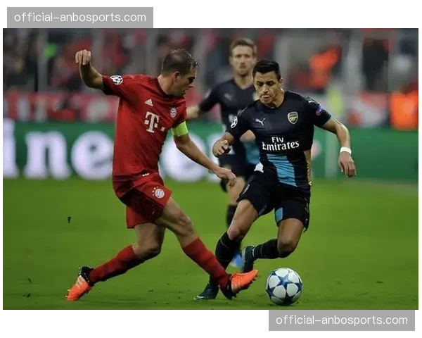 战术复盘：阿森纳高位逼抢如何扼制了拜仁的中场出球